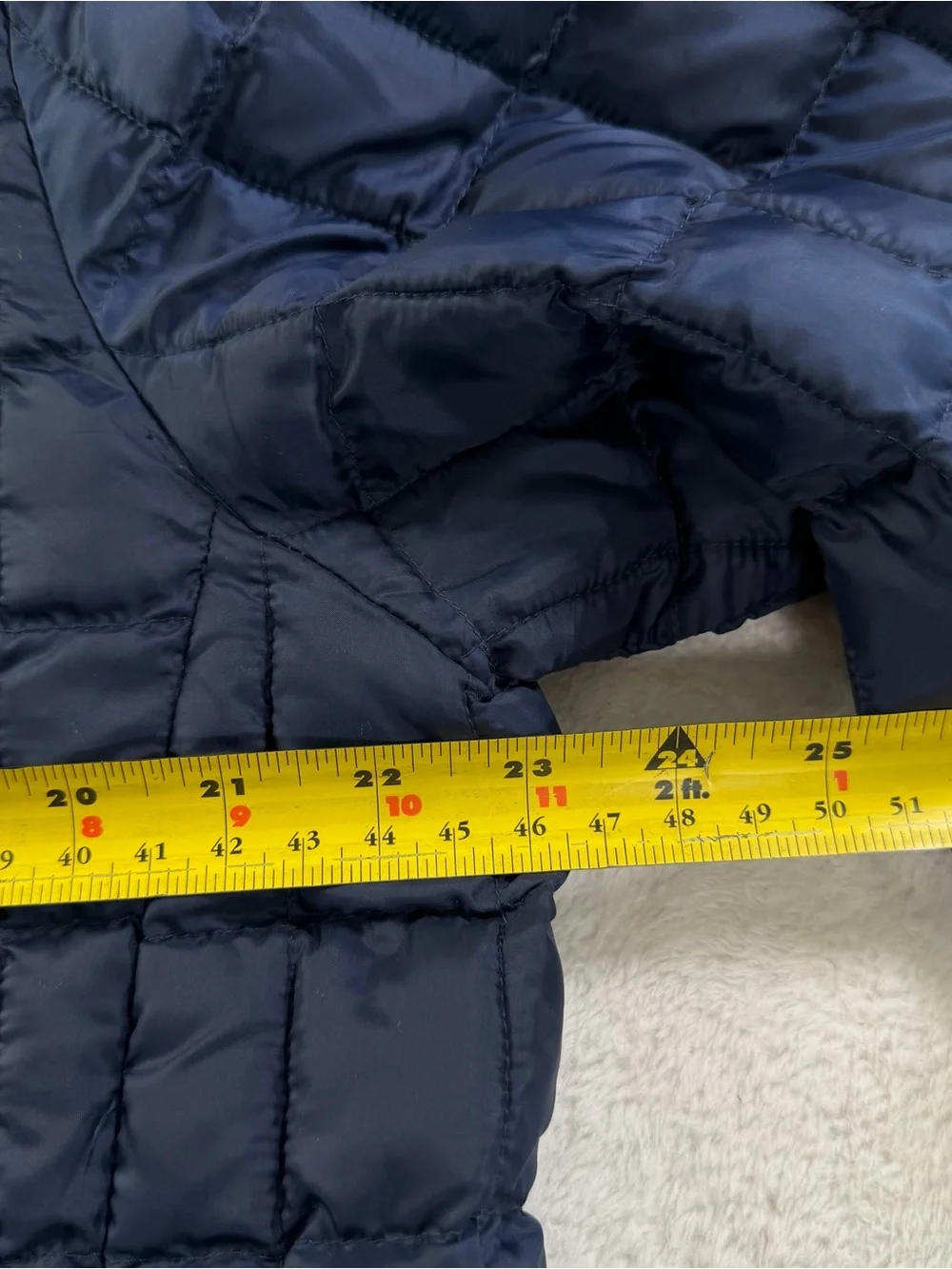 The North Face Men’s Large Circaloft Navy Quilted Lightweight Insulated Jacket